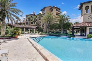 Snowbird friendly, oceanfront community with optional golf cart! - 0