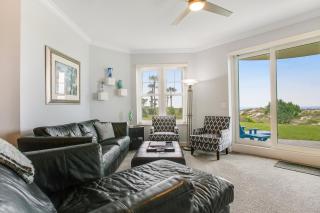 Luxe, Updated, Oceanfront Condo with Ground-Floor Patio, WiFi & Shared Pool - 7