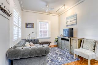 Adorable Cottage Near Downtown W/ Enclosed Yard & Spiral Staircase - Dogs OK - 4