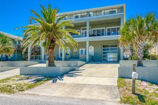 Ocean view 'Atlantic dream' w/pool & spa, wraparound balcony, steps to beach - 0