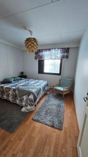 Aurora riverside home - 2