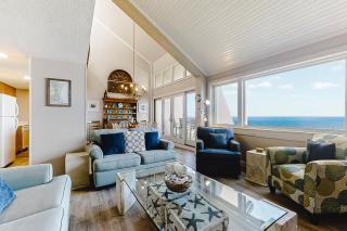 Oceanfront condo with balcony, water views, AC & outdoor pool - 6