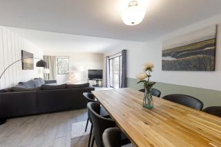 Bright & Airy Dog-Friendly Condo w/Shared Pool, Free WiFi, Central AC, & W/D - 4