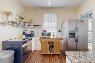 Fabulous oceanfront home with ocean view, WiFi, washer/dryer, & central AC - 2