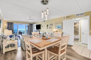 Ocean-view condo with a scenic balcony & W/D - pool and beach access - 5