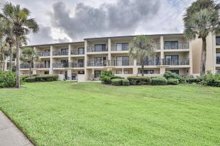 Modern oceanfront condo with two pools & private washer/dryer - Coquina Gables - 9