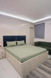 Pink City Pearl Central Studio Stay - 6