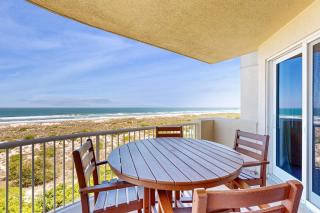 Oceanfront Condo with Great Ocean View, Balcony, Fast WiFi & 2 Shared Pools - 6
