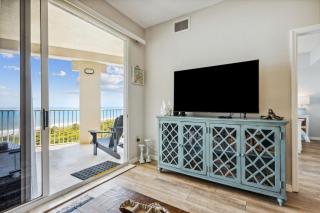 Oceanfront condo,beach access, heated pool, tennis courts - 6