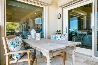 Tranquil coastal home with ocean views, beach access, balcony & shared pool - 3