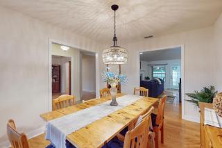 Spacious Home with Private Pool,Spa, Gas Grill and Patio - 3