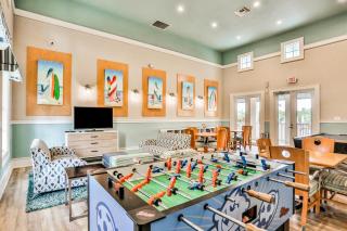 Oceanview condo with resort amenities, balcony and private beach access - 5