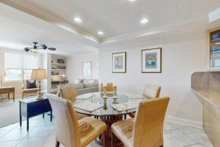 Oceanfront condo with washer/dryer, AC & heated pool - 2