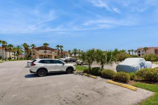 Waterfront condo with community pools & hot tub - walk to the beach - 4
