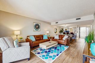 Sun-Kissed Condo in Prime Location w/Shared Pool, Private W/D, Free WiFi, AC - 9