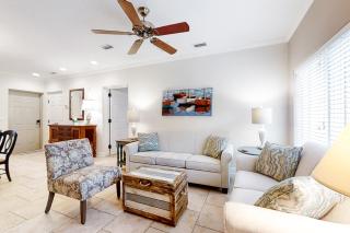 Home near beach with free WiFi, shared pool, central AC, private W/D - 8