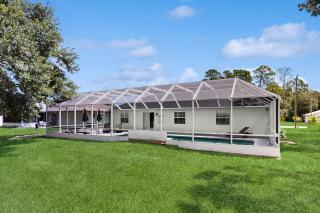 Home near the beach with private pool, inviting patio, streaming & AC - 5