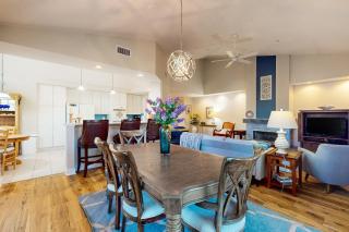 Spacious condo with pool, hot tub and private washer/dryer - 6