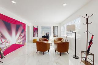 Stylish Avondale Home – Pet-Friendly & Walkable - 4
