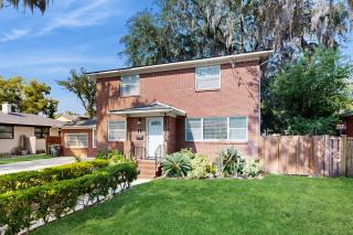 Stylish Avondale Home – Pet-Friendly & Walkable - 9