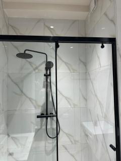 Emerald Studio Apartment Tirana - 1