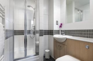 Apartment in Milton Keynes - 1