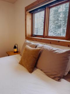 Moose Mountain Cabin- Cozy retreat with aurora views - 6