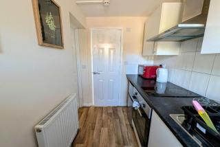 Spacious Studio with Private Kitchen and Bathroom - 5