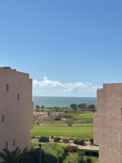 Apartment with Sea View and Pool - 9