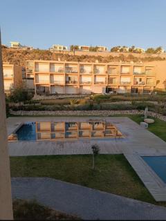 Apartment with Sea View and Pool - 3