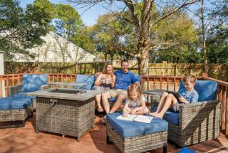 Turnbuckle Getaway Sleeps 8 Large Backyard - 4