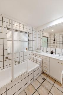 Luxe Beach House at Sunshine - 6