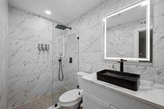 Central Houston 1BR with Modern Comforts - 5