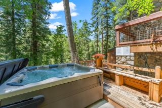 Carpe Montem - Modern, Views, Large Deck, Hot Tub, Private - 6