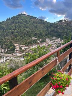 Veranda Guest House - 1