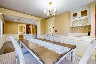 Spacious Holyoke Home: Work, Play & Unwind! - 2