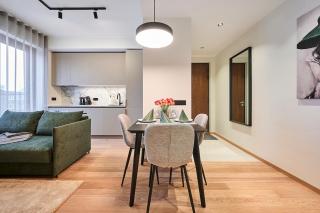 Brand new 2026 - self check-in - balcony - near Hilton - 1