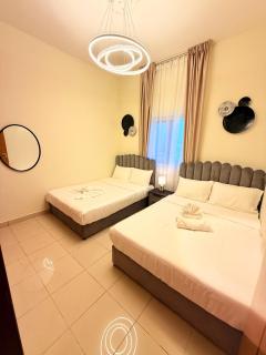 Elegant 2 BHK Apartment in Dubai near Airport - 4