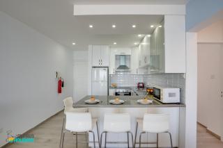 Makenzy Sandy Beachfront Paradise - 2