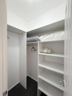 Spacious Country Retreat with Views - 2