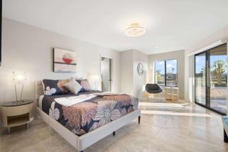 Cozy 2BR Home Fire Pit Grill Golf Course Views - 6