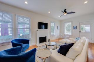 ✬ Shades of Blue ✬ - King beds ♛ on East End - 6