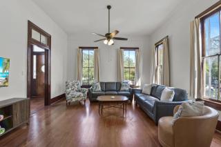 Beauty on Ball - M1 - 3 King Beds, Great Location! - 0