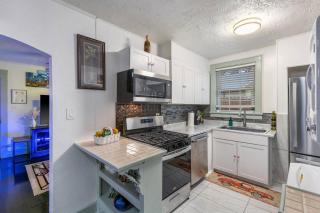 Spacious 5BR Midtown - Near Zoo and Liberty Bowl - 4