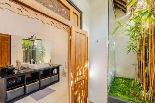 6BR Luxe Pool Villa Seminyak Group Escape - 8