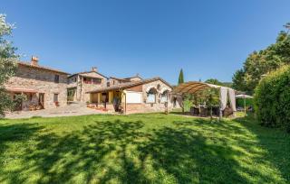 Nice Apartment In Frazione Canonica,Todi - 9