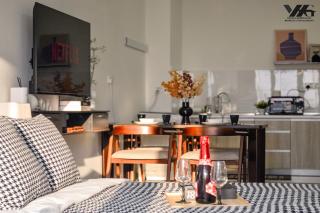 Core Soho Suite Bathtub Netflix near KLIA - 9