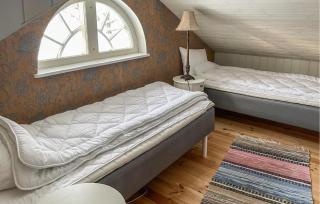2 Bedroom Lovely Home In Bjurtjärns Socken - 2