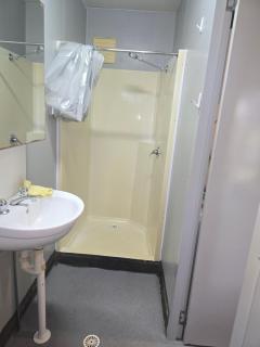 Cheap Rooms North Brisbane - 6