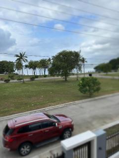 Beachfront With 2 Bedrooms and Pool for 20 - 9